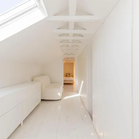 Apartamento Spacious 4bdr Flat In Areeiro By Lovelystay