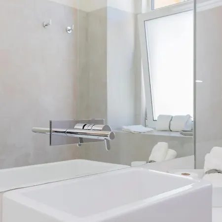 Διαμέρισμα Amazing 4bdr Flat In Areeiro By Lovelystay