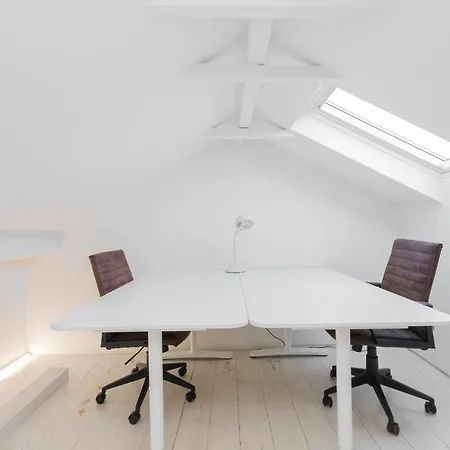 Amazing 4bdr Flat In Areeiro By Lovelystay Lissabon